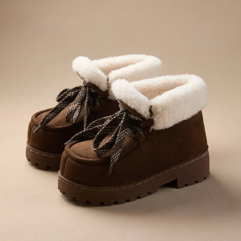 Caty | Botas com plataforma em camurça sintética com um toque fofo e quente