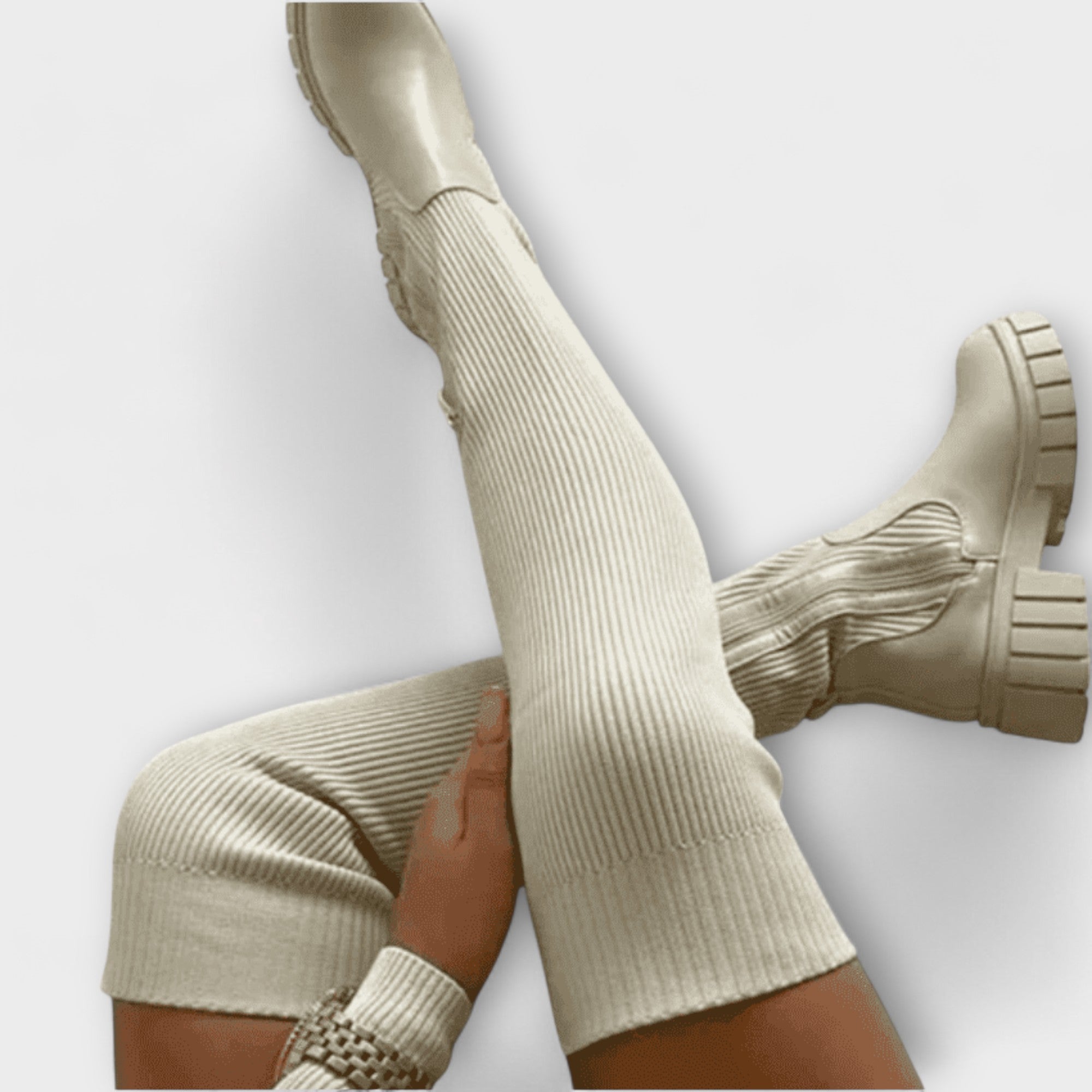 Judita-Botas acima do joelho